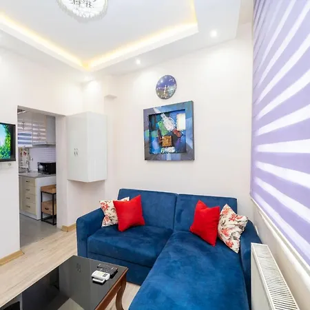 Taksim Hotel *